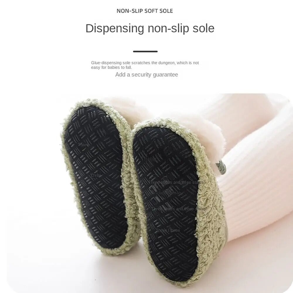 👶 Söta päls babysocka skor