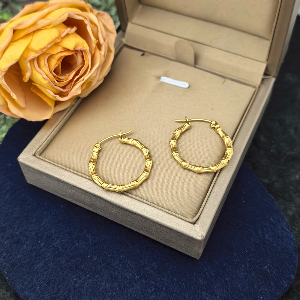 "Abstrakt kärlek" örhänge