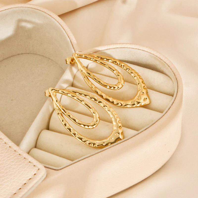 "Abstrakt kärlek" örhänge