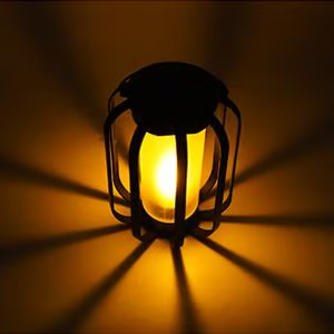 🔥Uppgraderad flimrande låga sol lykta utomhus vattentätt ljus